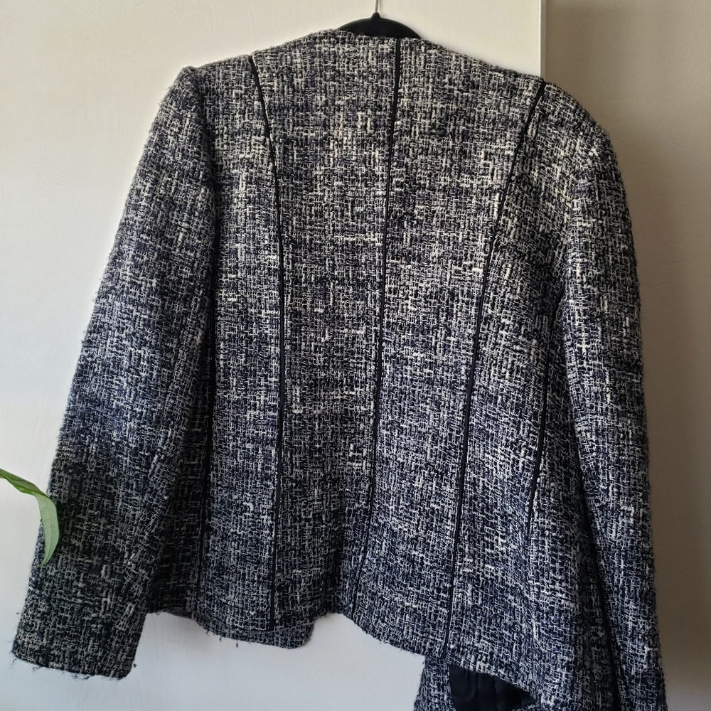 Short tweed jacket - Picture 6 of 6
